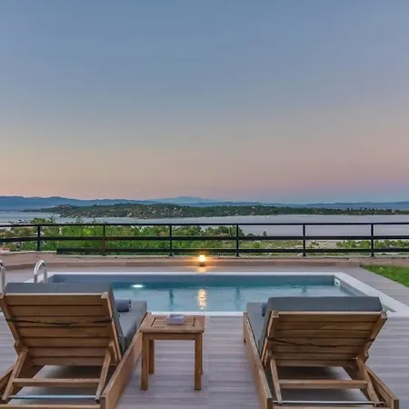 Sea View Villas * Vourvourou